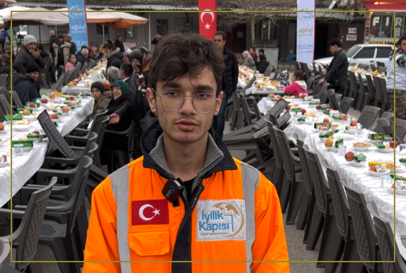 Kadirgecesi_iftar_1.jpg (185 KB)