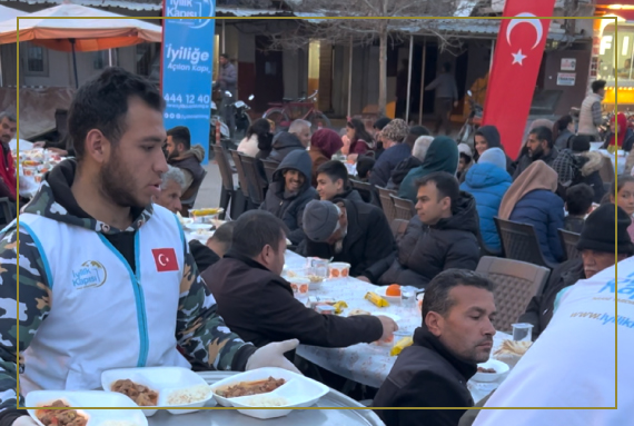 Kadirgecesi_iftar_2.jpg (172 KB)