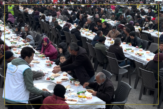 Kadirgecesi_iftar_3.jpg (194 KB)