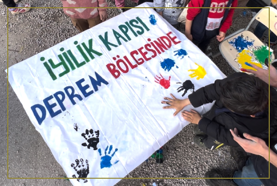 Depremzede_Bayram_Senlik_2.jpg (208 KB)