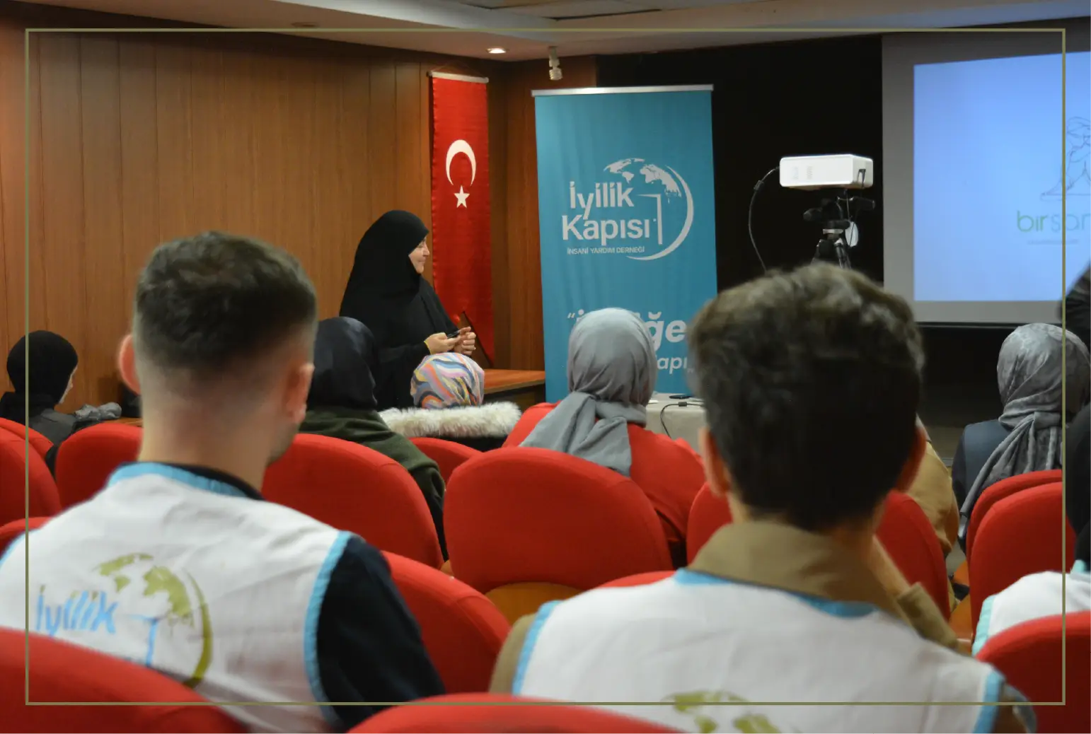 bir_şans_ver3.webp (69 KB)